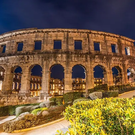 Holiday Home Galizana فيلة Galižana