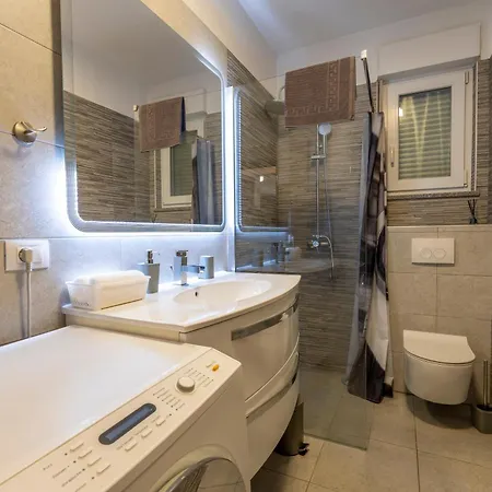 Holiday Home Galizana فيلة Galižana