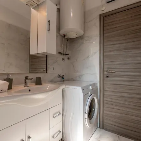 Villa Holiday Home Galizana