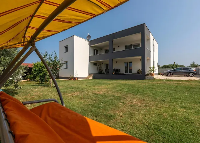 Holiday Home Galizana 빌라 Galižana