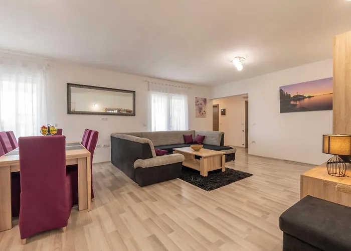 Holiday Home Galizana וילה *