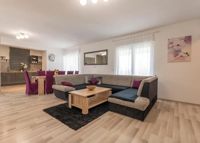 Holiday Home Galizana וילה