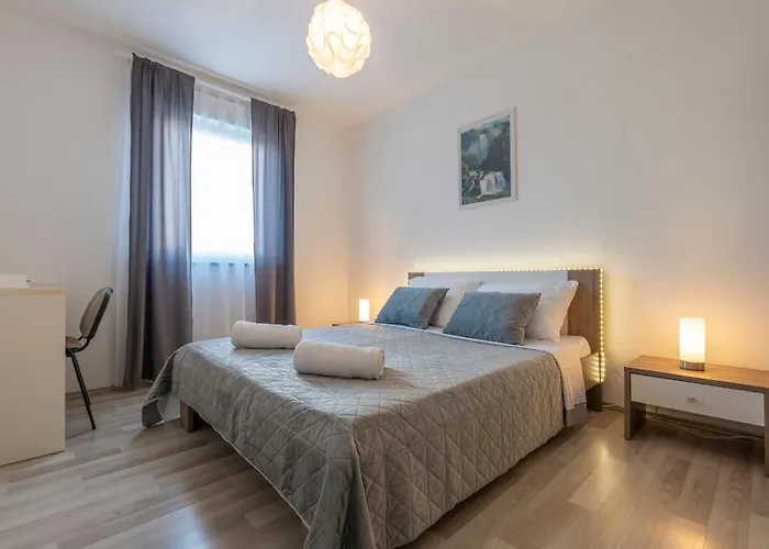 Holiday Home Galizana 빌라 Galižana