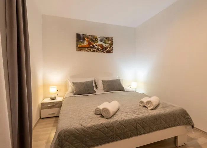 וילה Holiday Home Galizana Galižana